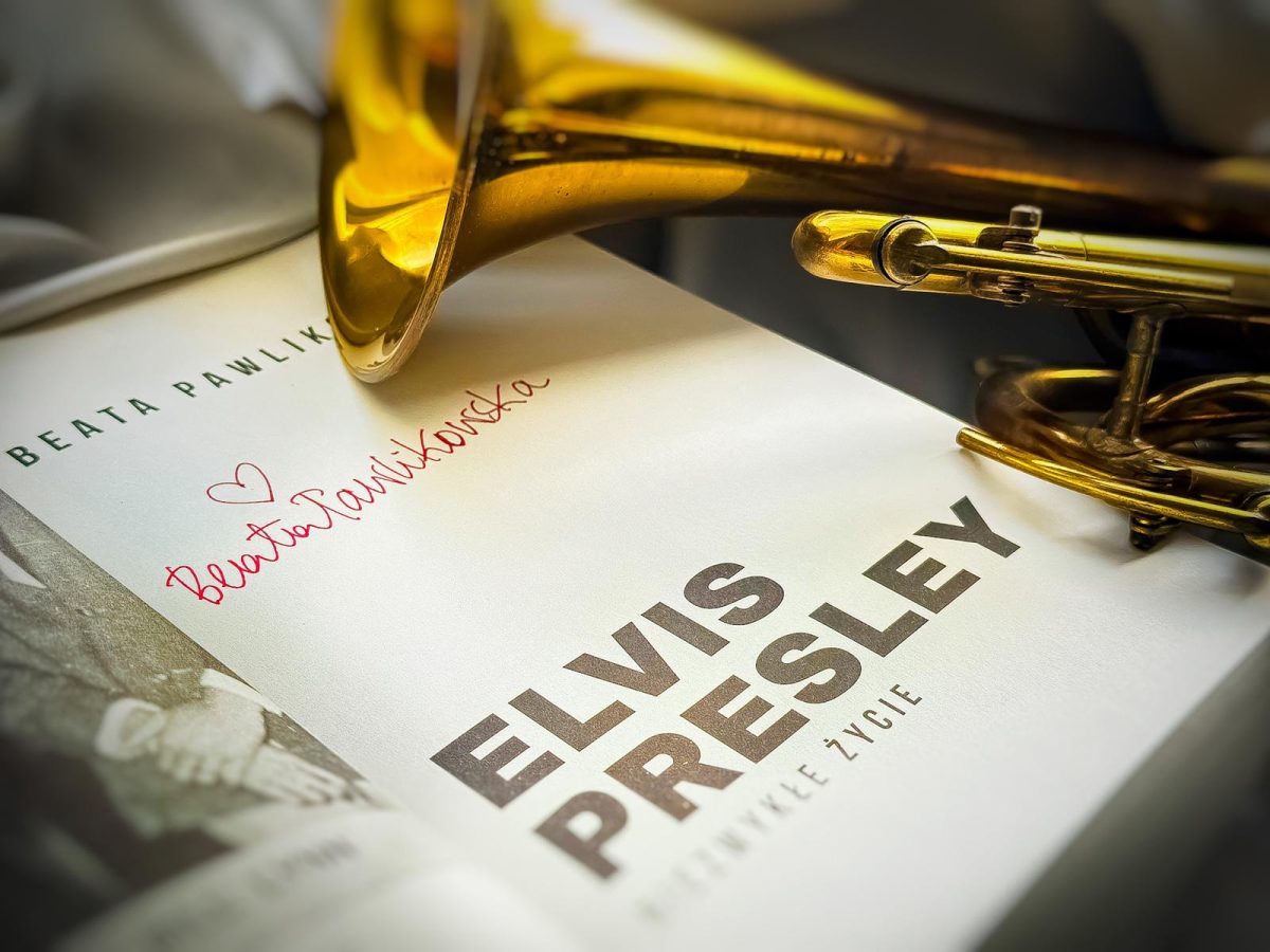 Elvis Presley. Niezwykłe życie –  Beata Pawlikowska  książka z autografem - obrazek 2