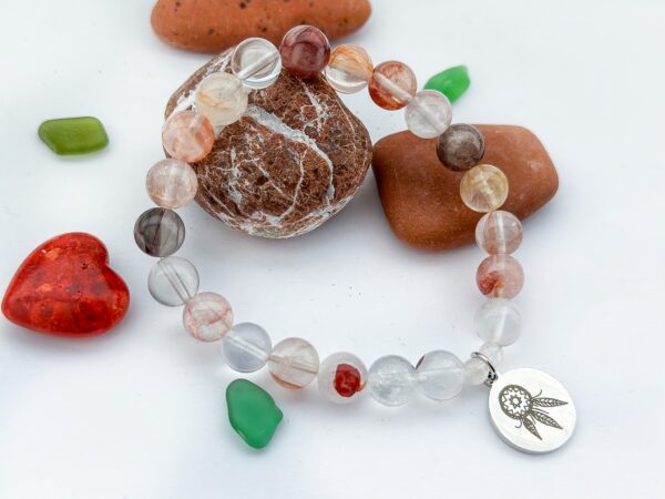 Bransoletka z kwarcu arbuzowego  z przywieszką Beaty Pawlikowskiej łapacz snów