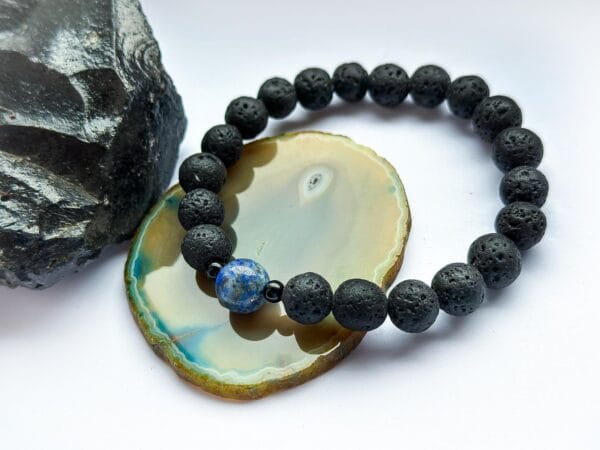 Męska bransoletka z lawy wulkanicznej ,czarnego turmalinu , lapis lazuli