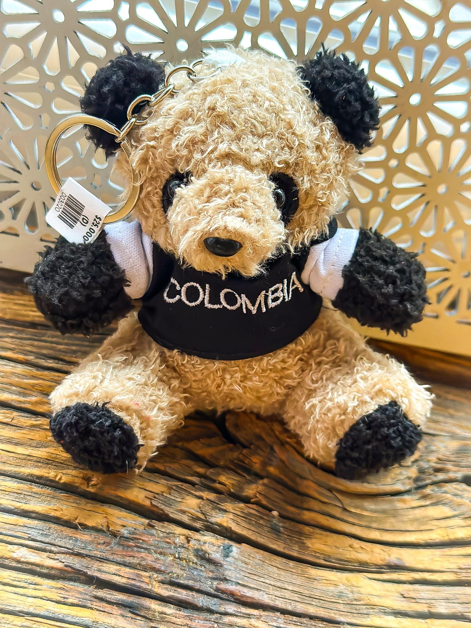 Pamiątki z Podróży Kolumbia (13) Pluszowa zabawka z haftem „Kolumbia” – pamiątka z podróży - obrazek 1