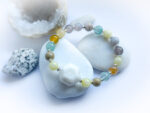 Bransoletka z naturalnych kamieni. Agat, fluoryt, jaspis, jadeit i biały jadeit - obrazek 4